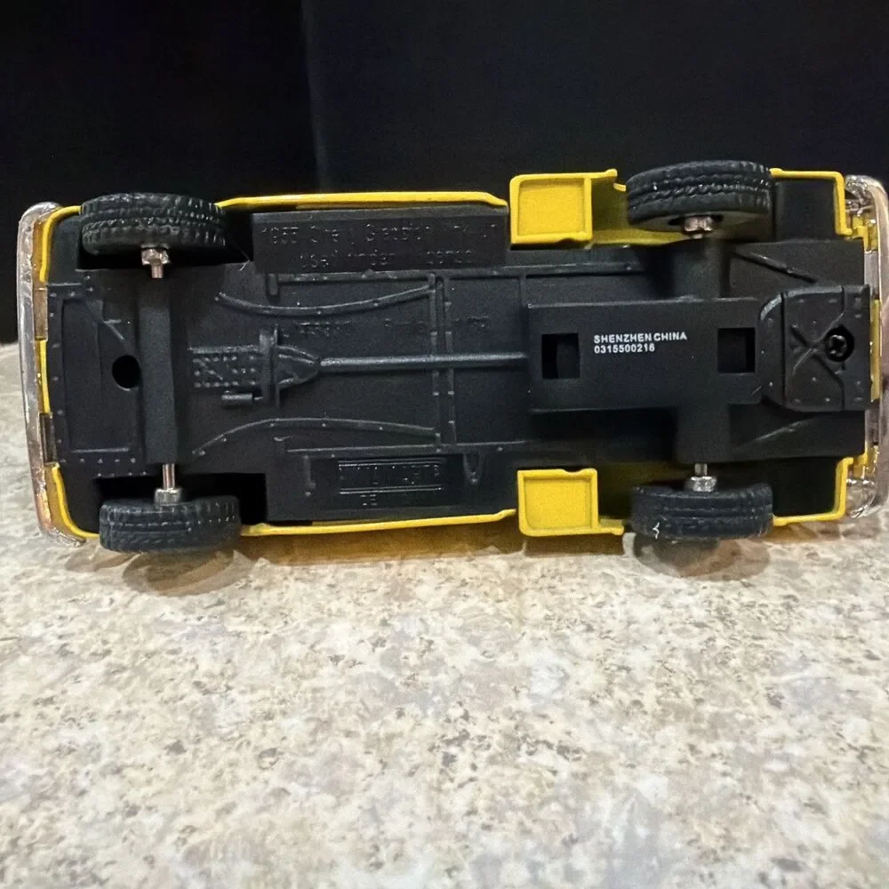 Kinsmart product lot